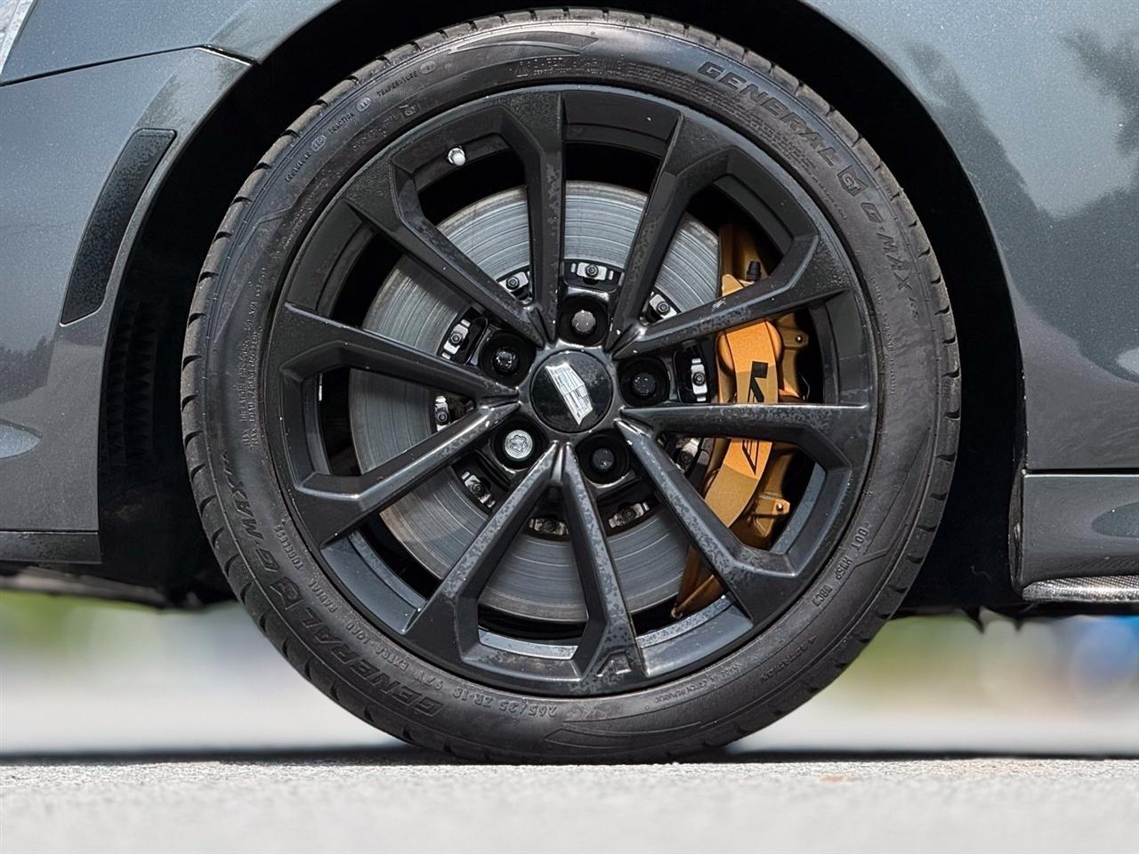 Cadillac ATS-V Sedan  2016