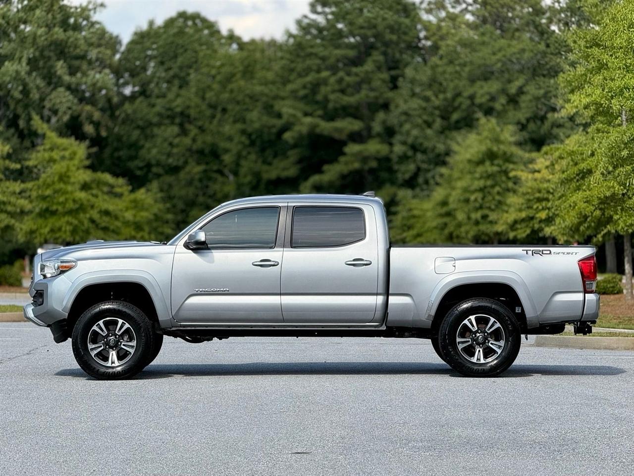 Toyota Tacoma  2017