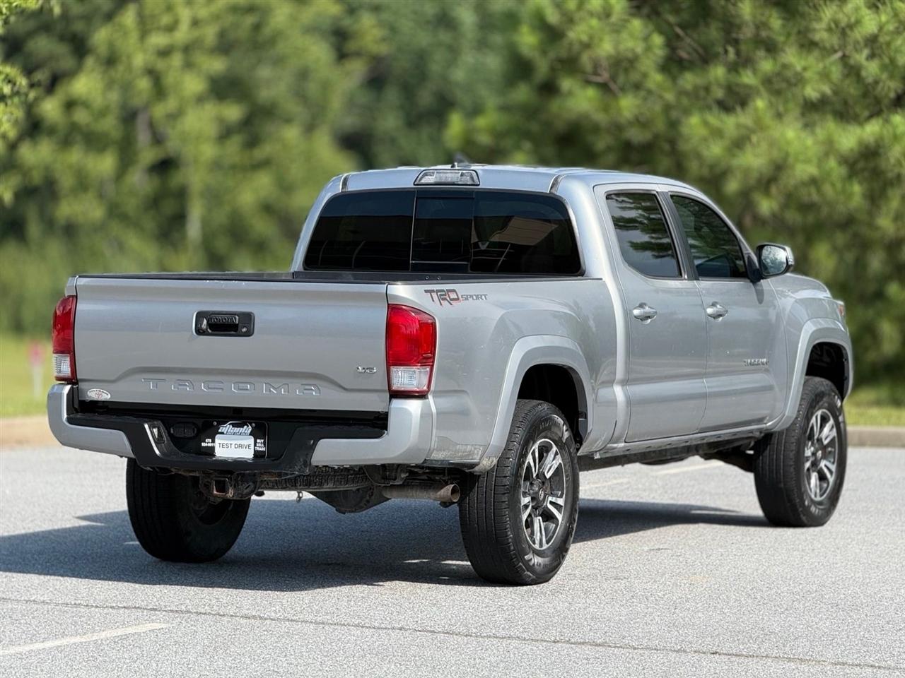 Toyota Tacoma  2017