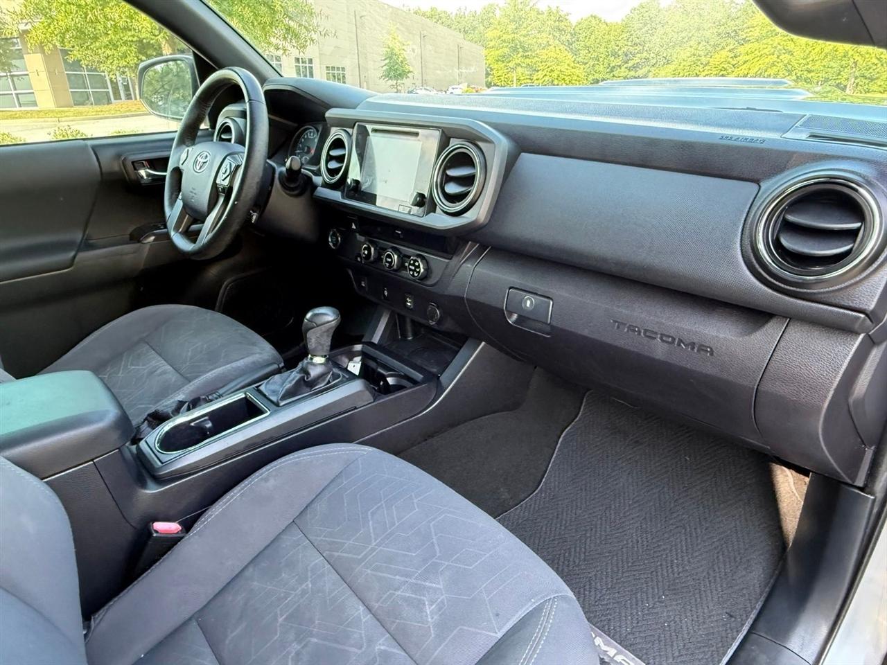 Toyota Tacoma  2017