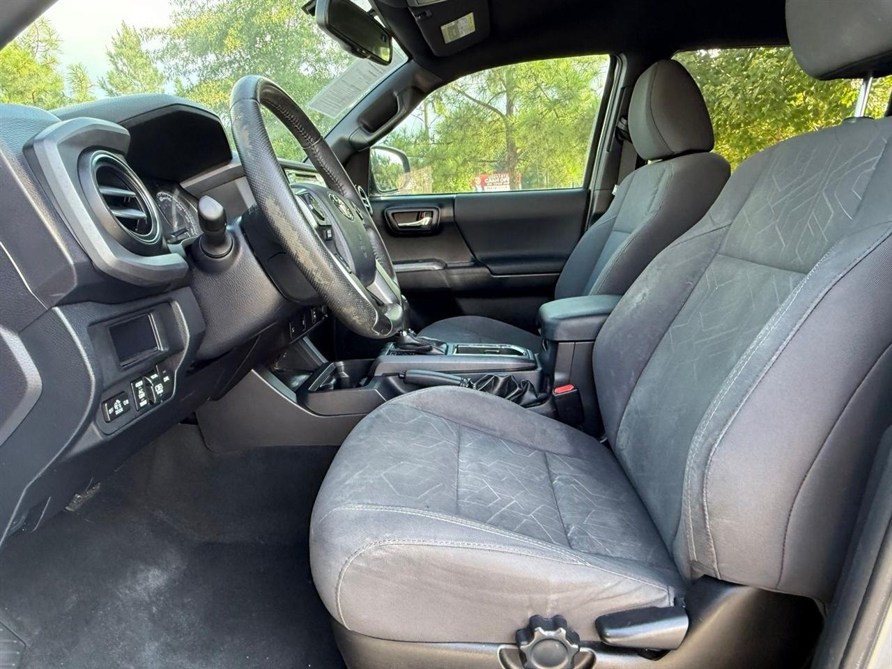 Toyota Tacoma  2017