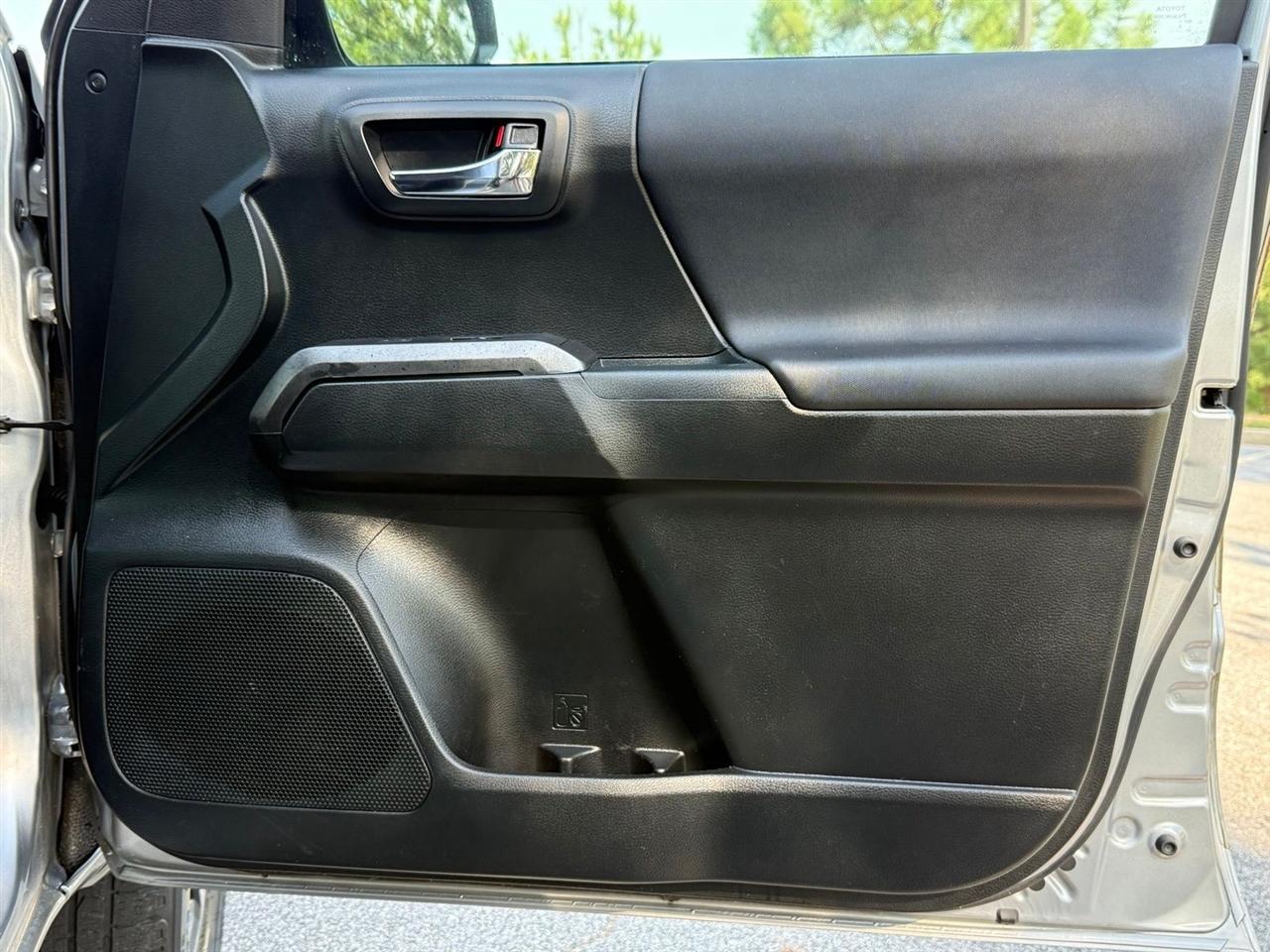 Toyota Tacoma  2017