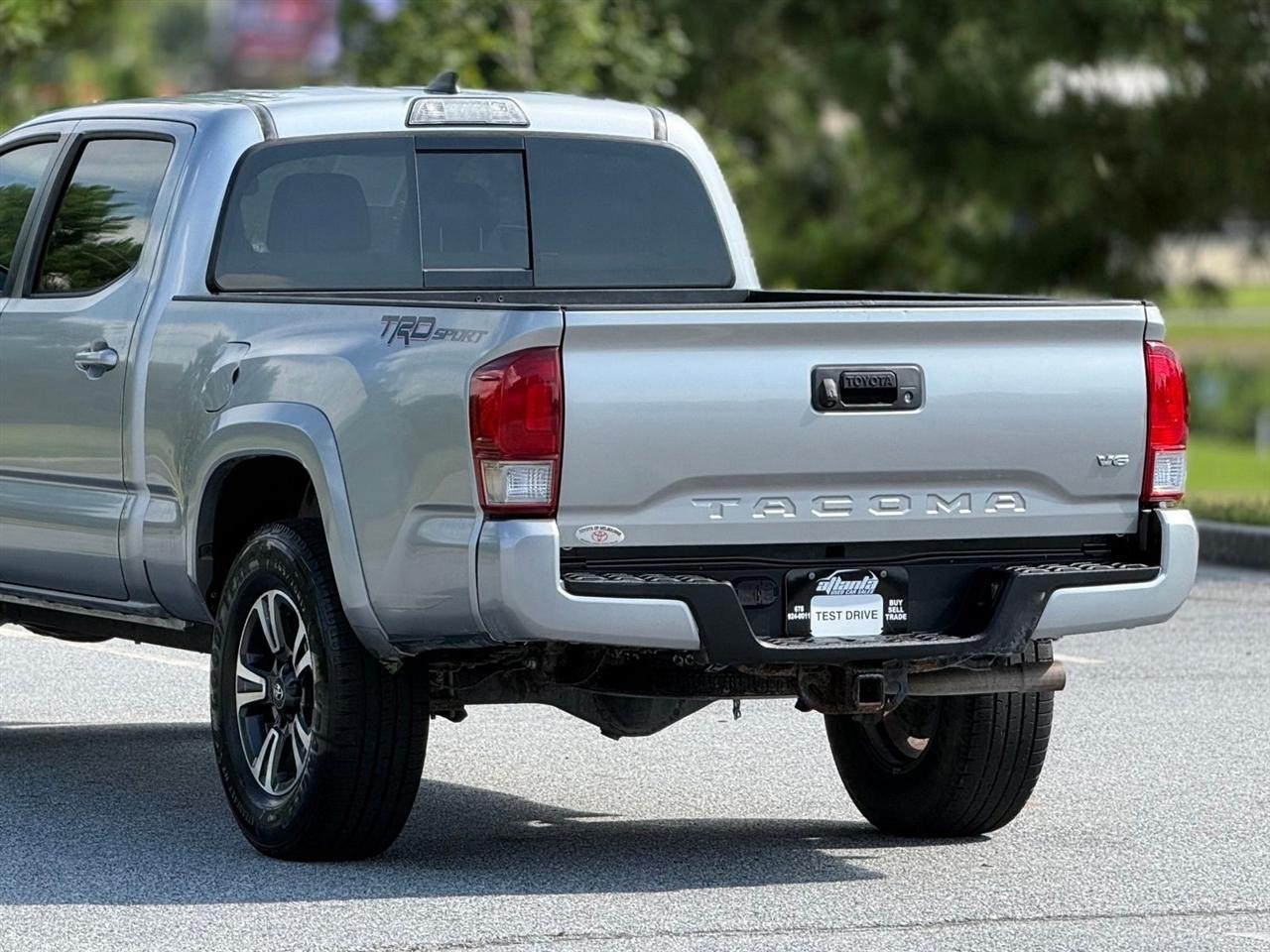 Toyota Tacoma  2017