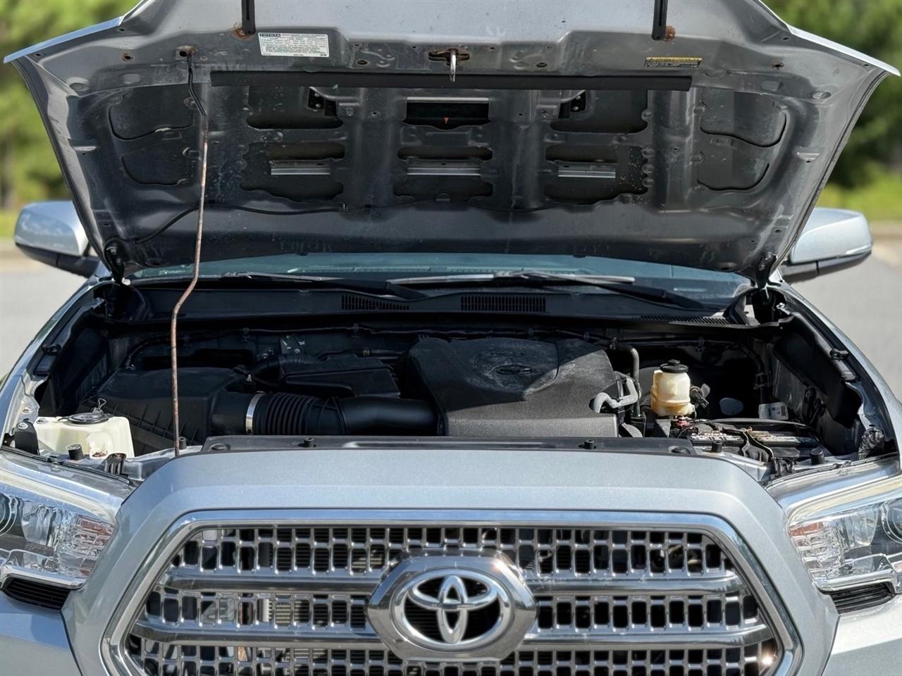 Toyota Tacoma  2017