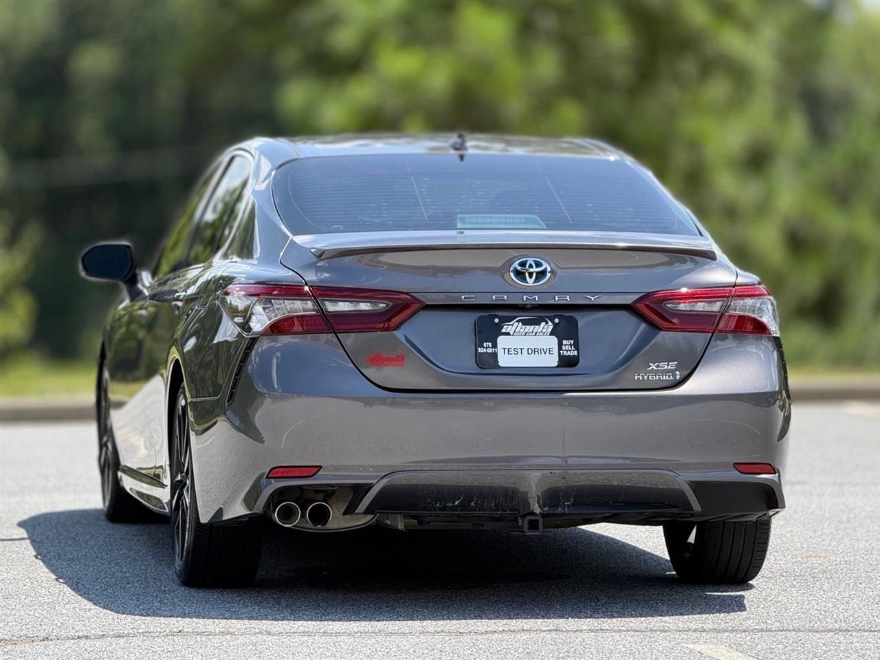 Toyota Camry  2021