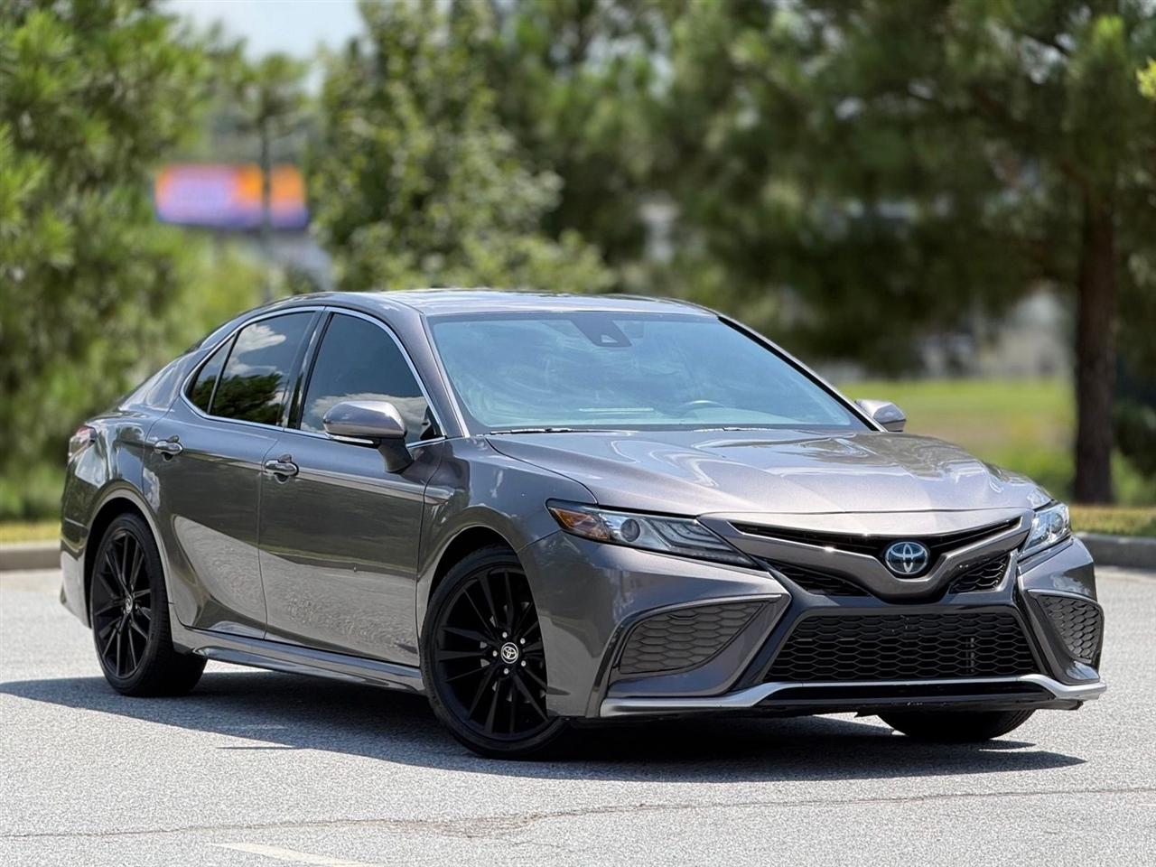 Toyota Camry  2021