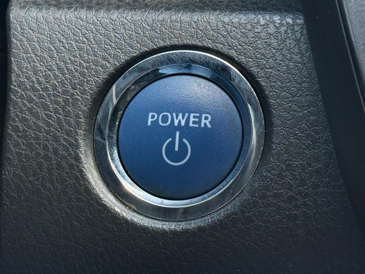 Toyota Camry  2021