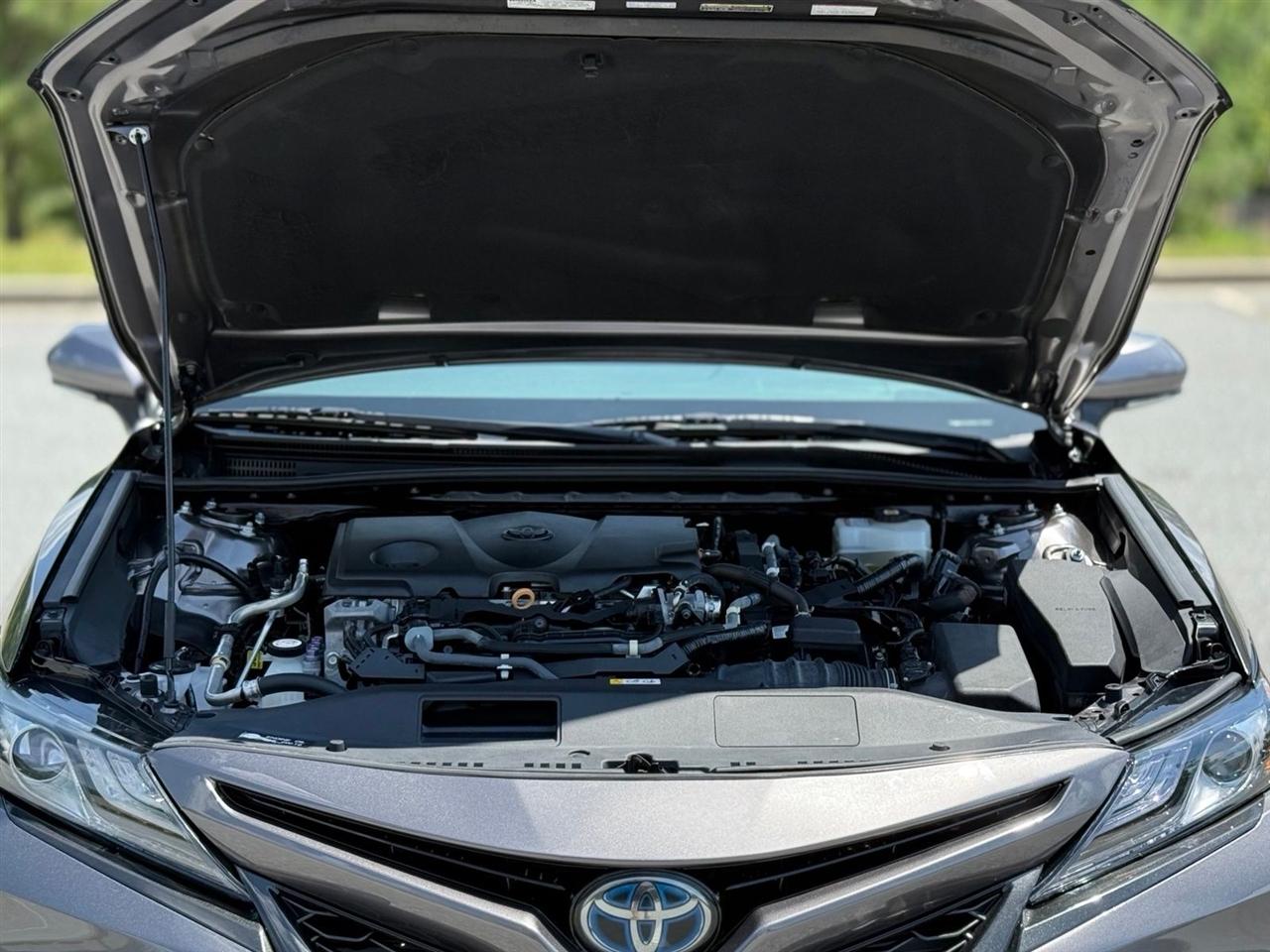 Toyota Camry  2021