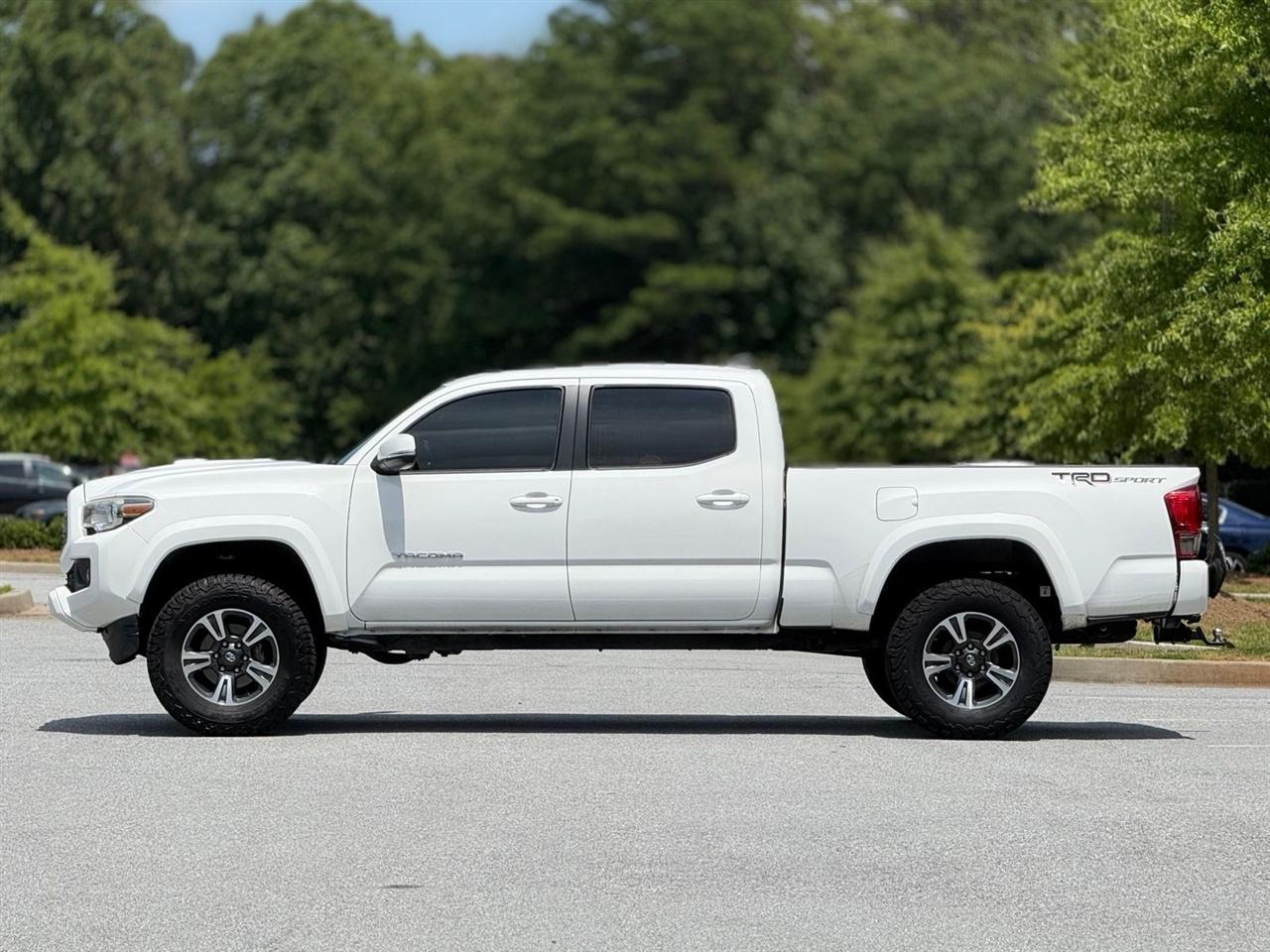 Toyota Tacoma  2017