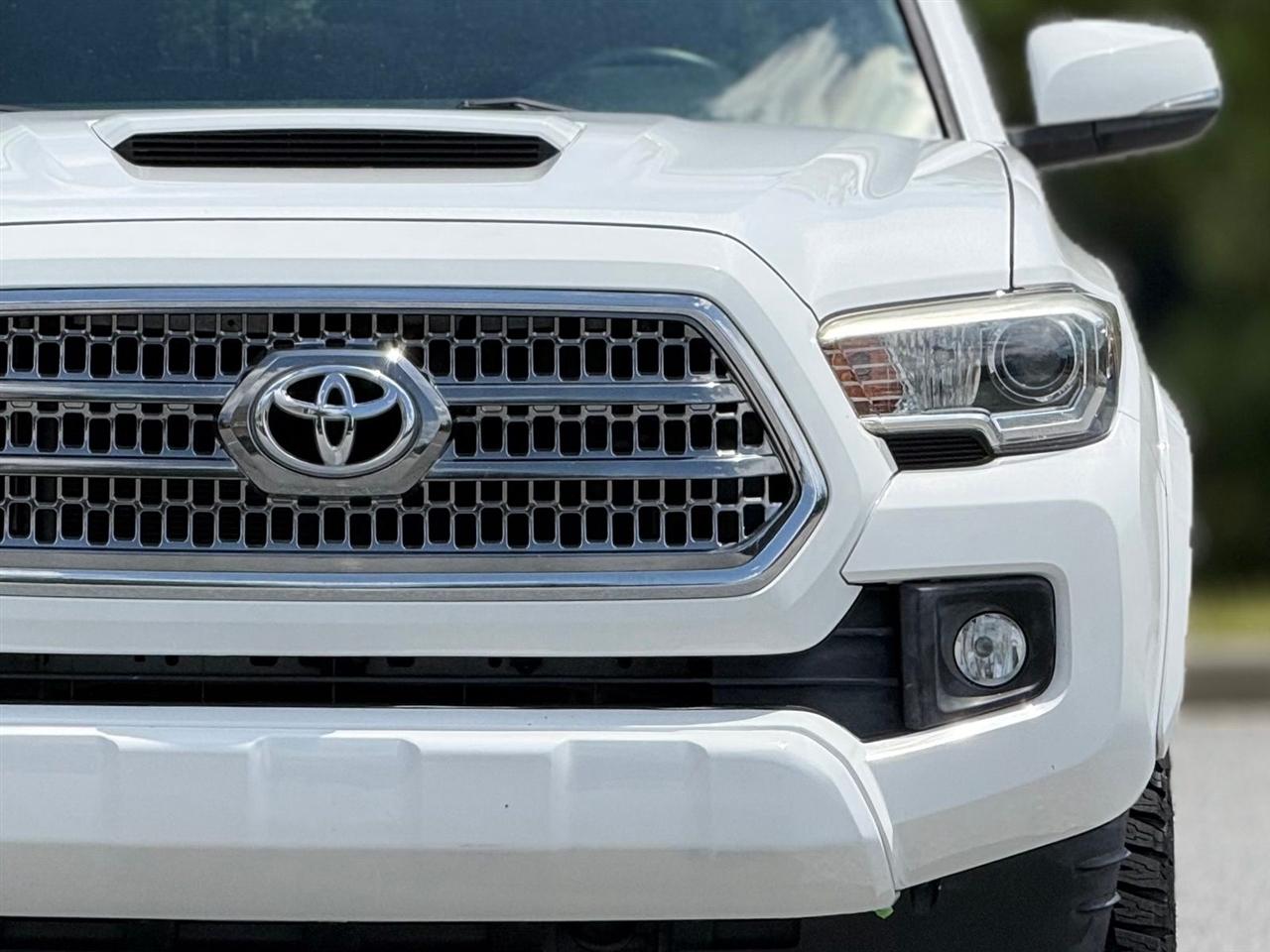 Toyota Tacoma  2017