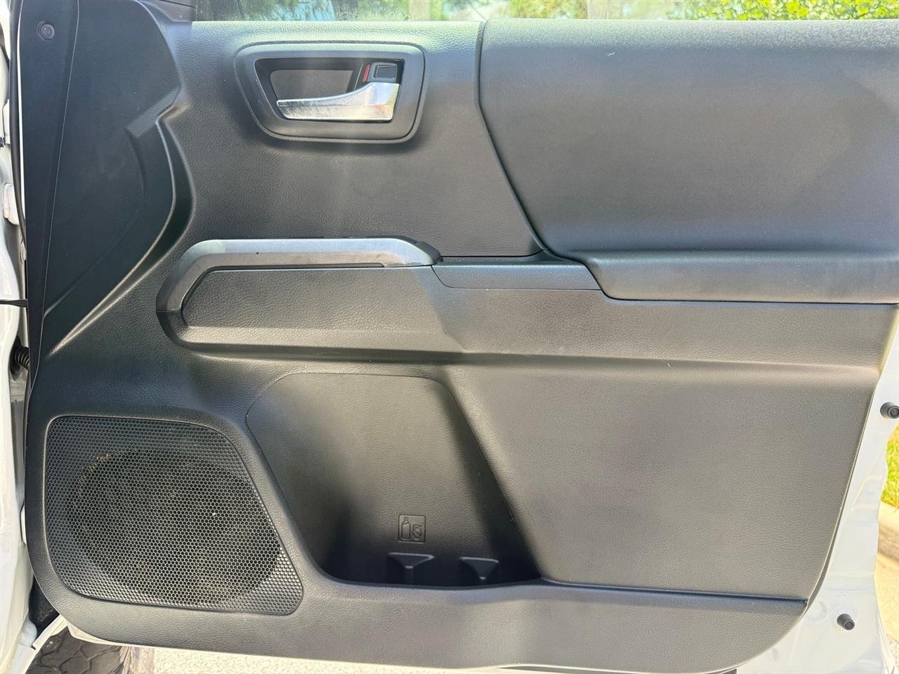 Toyota Tacoma  2017