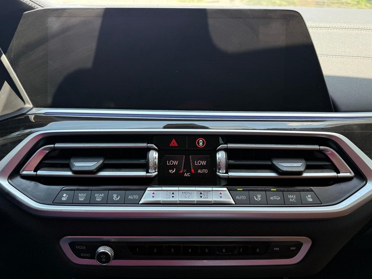 BMW X7  2019