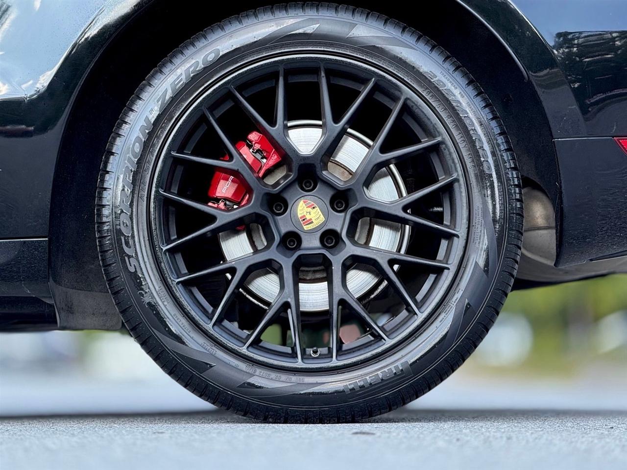 Porsche Macan  2017