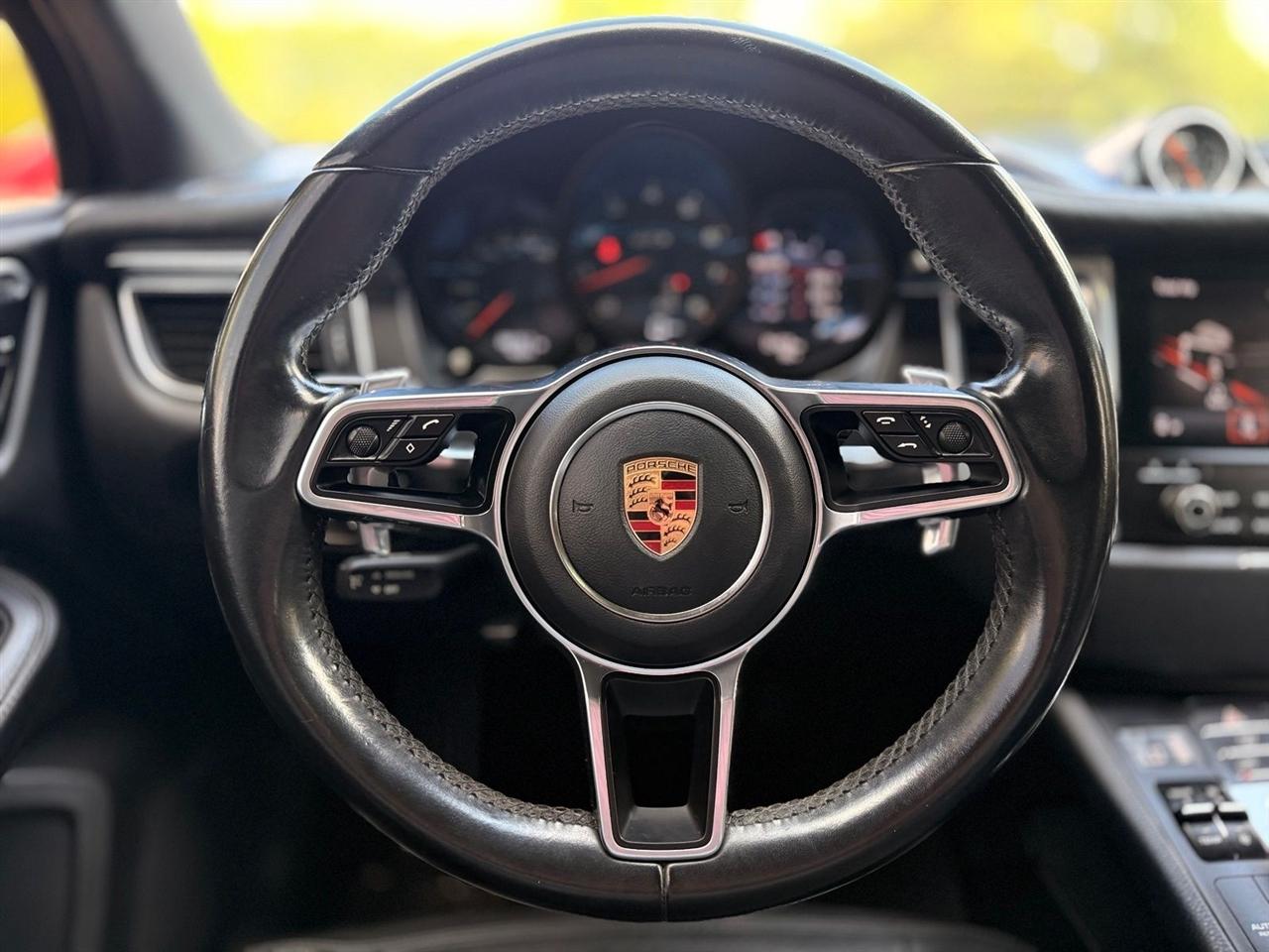 Porsche Macan  2017