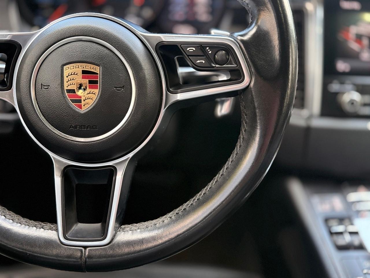 Porsche Macan  2017