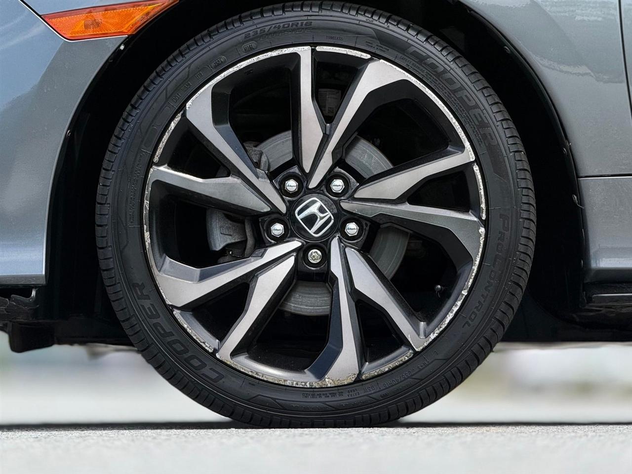 Honda Civic Hatchback  2018