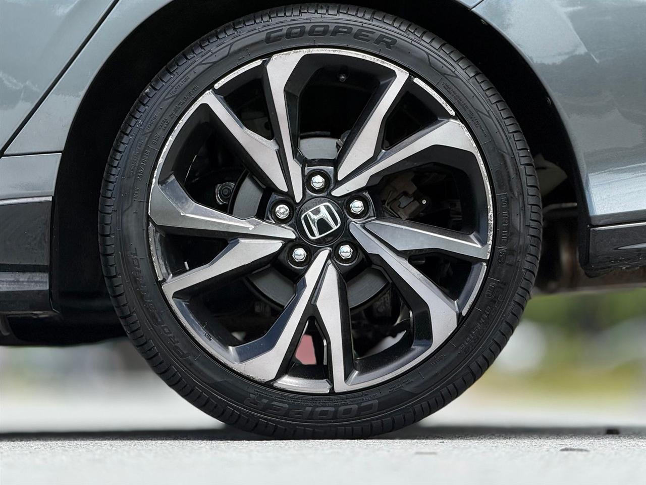 Honda Civic Hatchback  2018