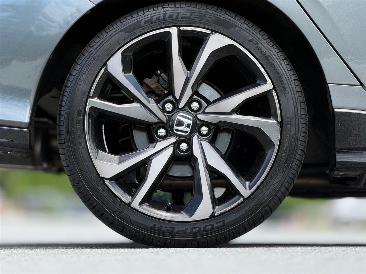 Honda Civic Hatchback  2018
