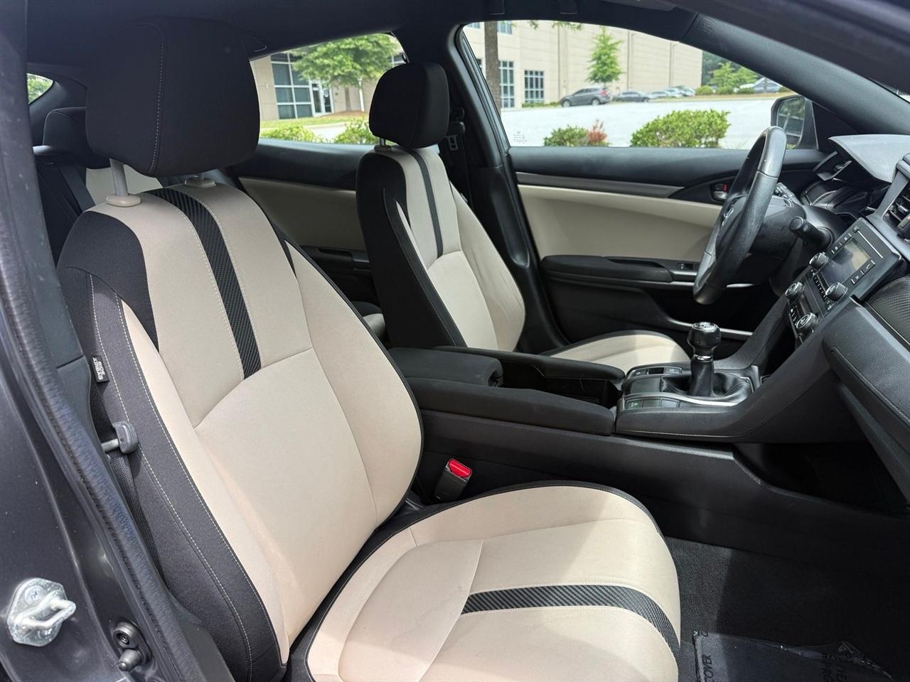 Honda Civic Hatchback  2018
