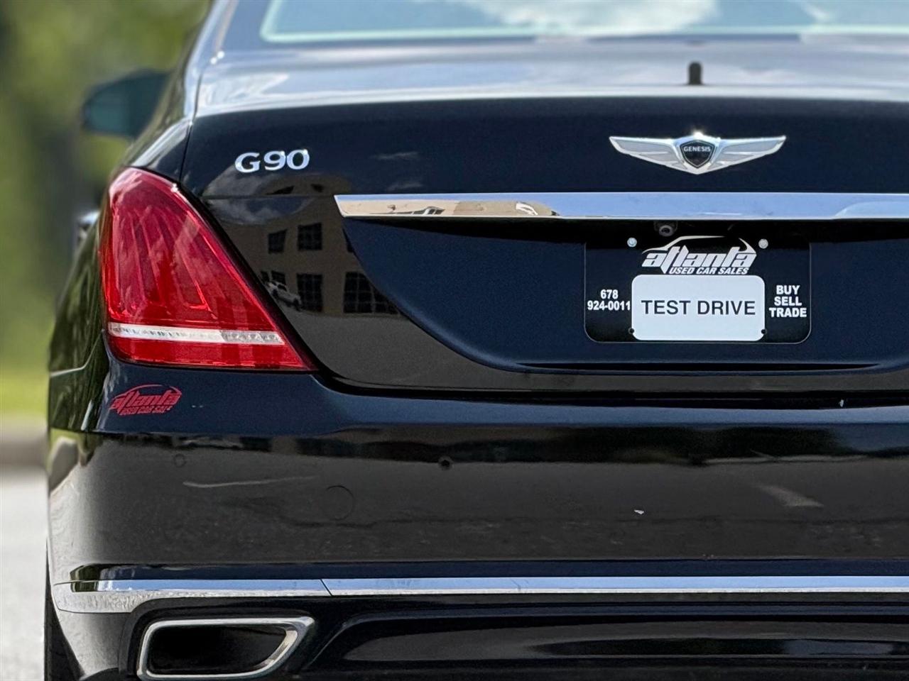 Genesis G90  2018