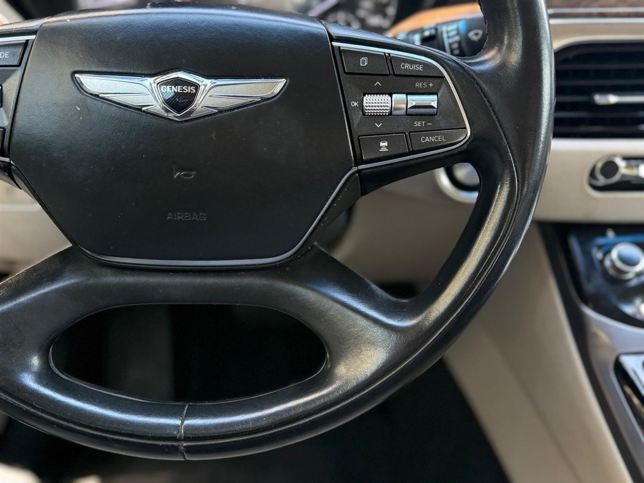 Genesis G90  2018