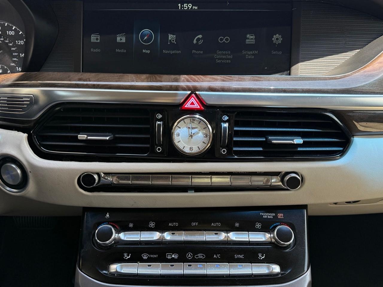 Genesis G90  2018