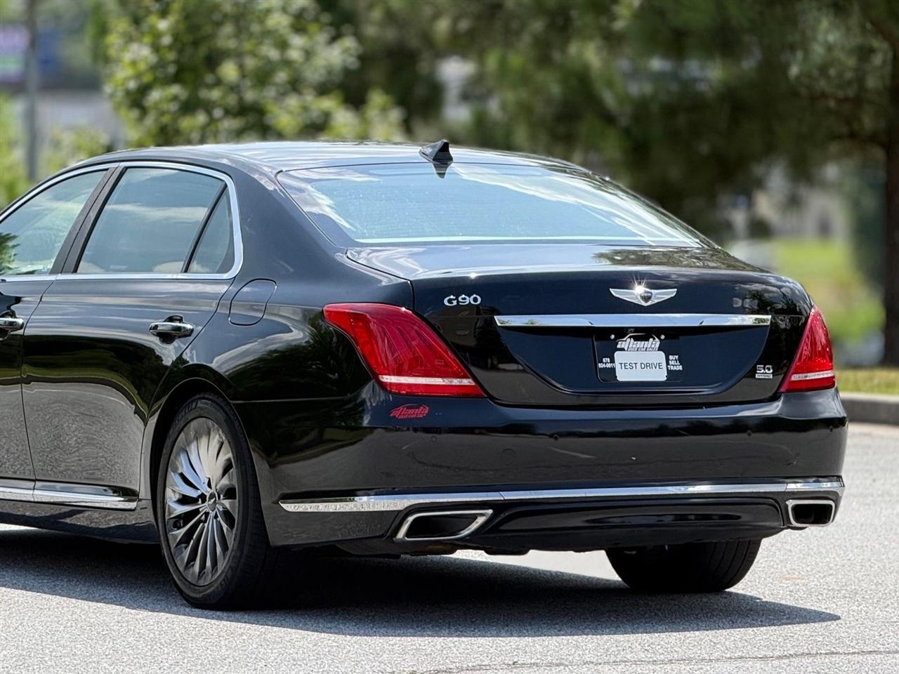 Genesis G90  2018