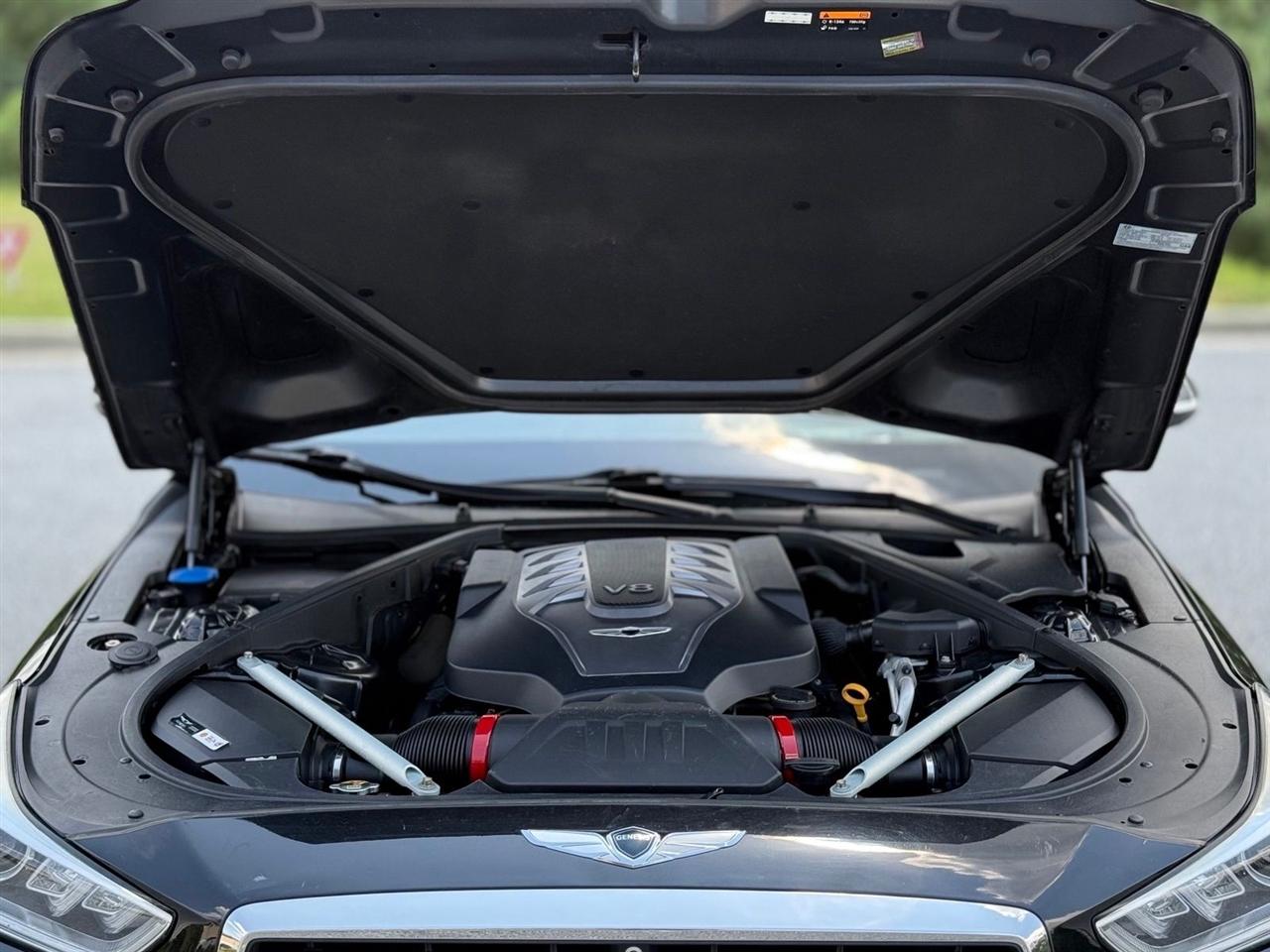 Genesis G90  2018