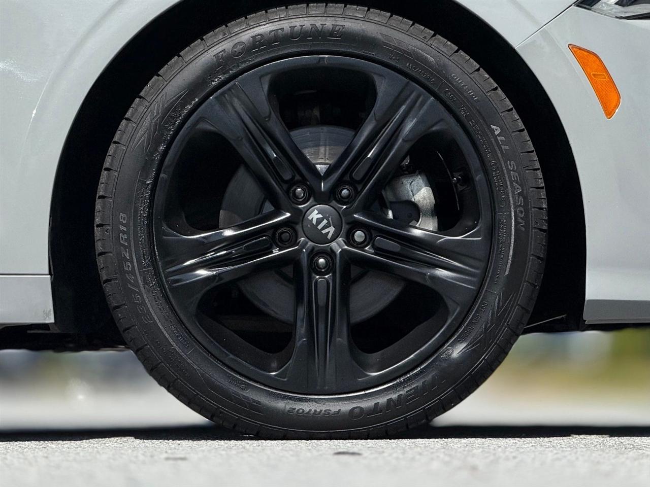 Kia K5  2021