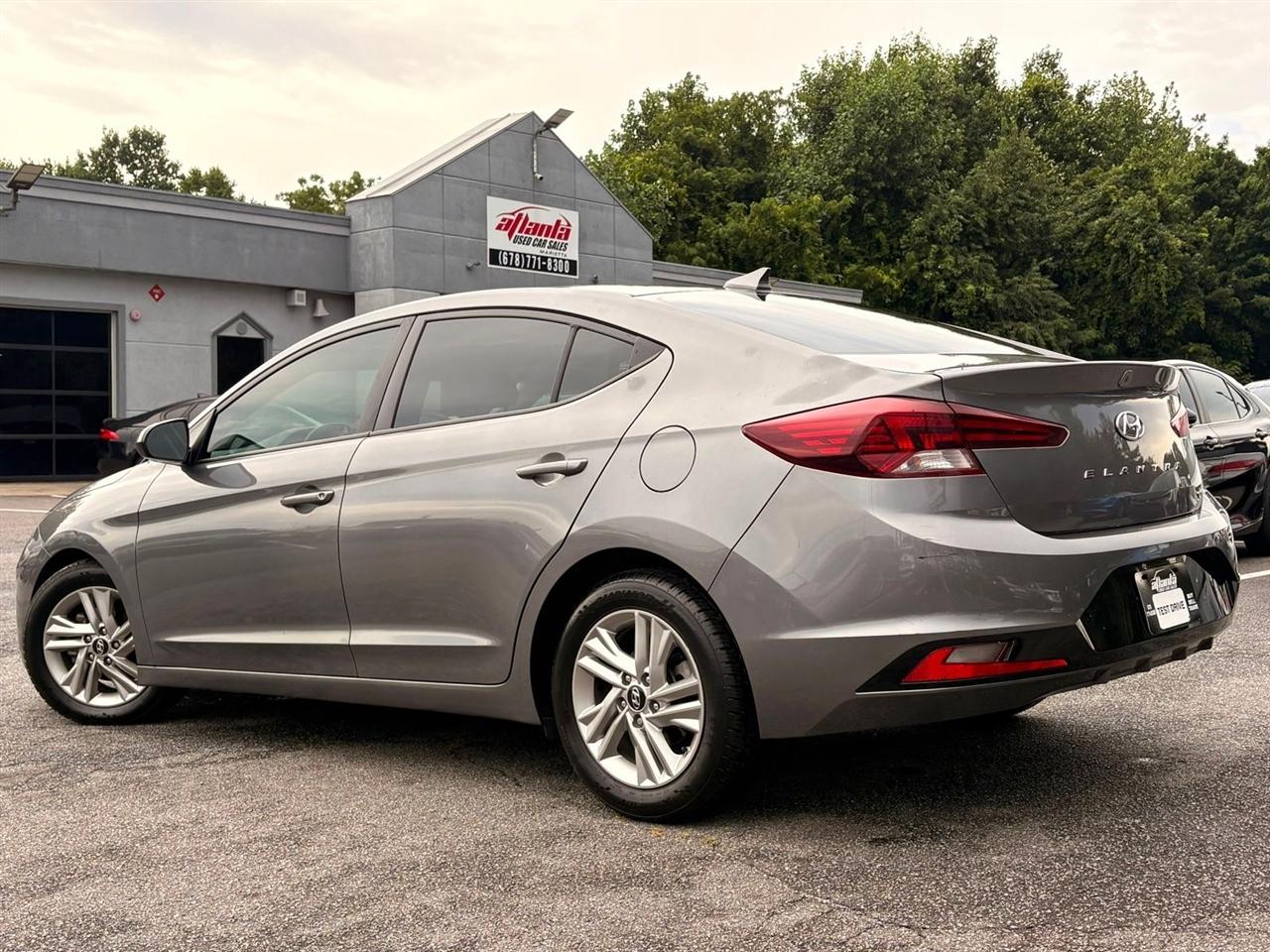 Hyundai Elantra  2019
