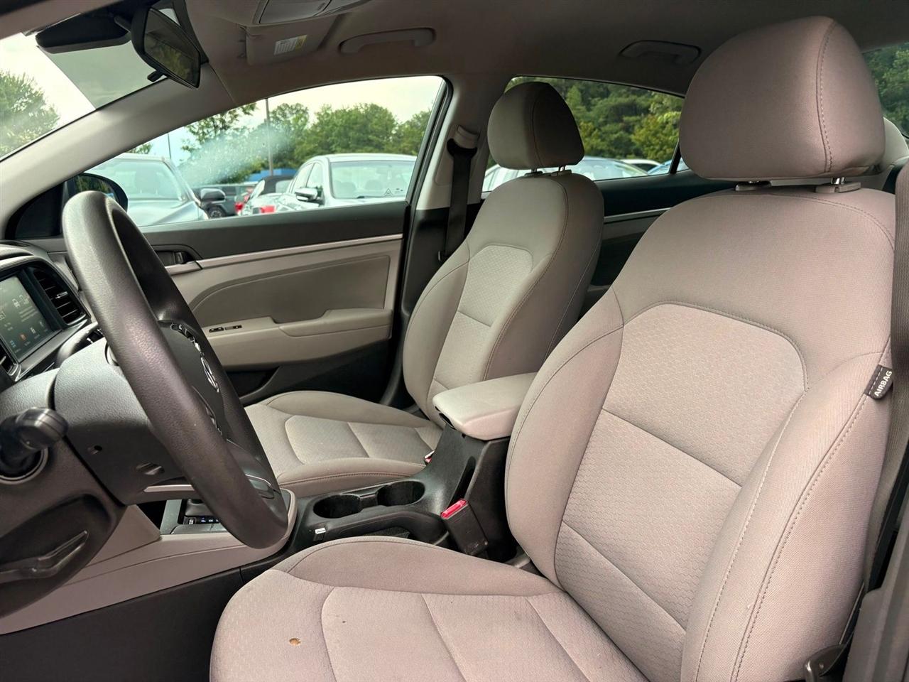 Hyundai Elantra  2019