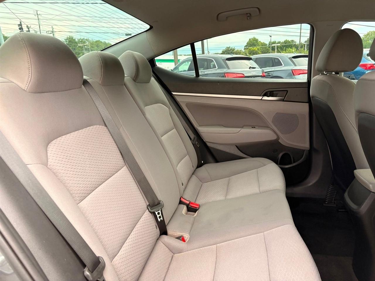 Hyundai Elantra  2019