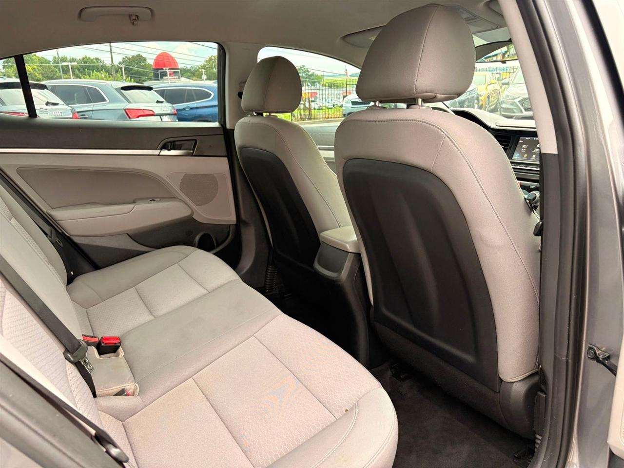 Hyundai Elantra  2019