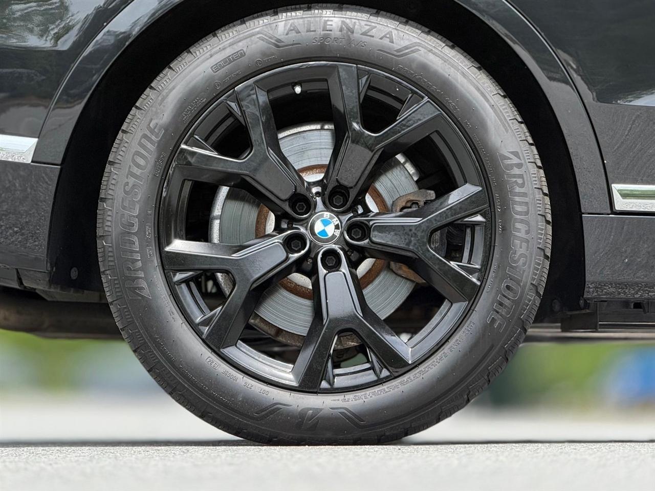 BMW X7  2019