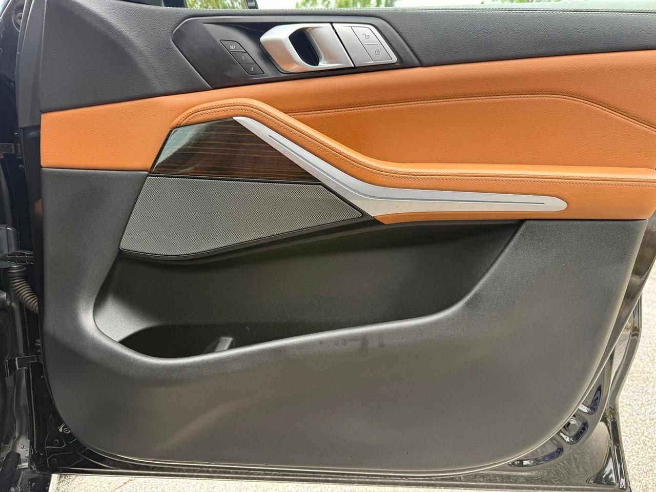 BMW X7  2019