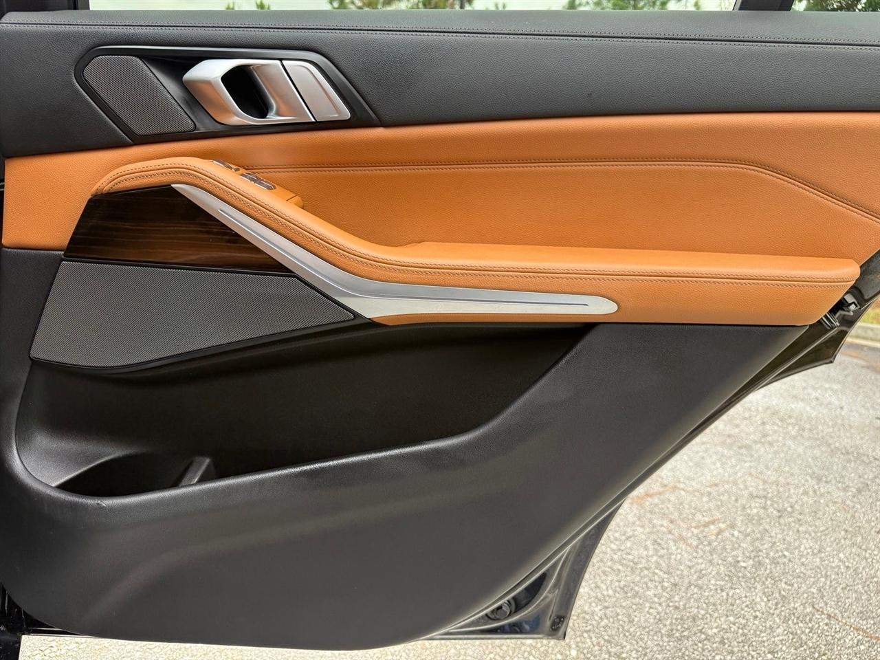BMW X7  2019