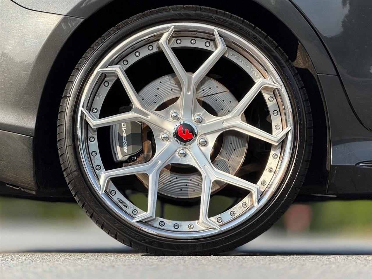 Mercedes-Benz AMG GT  2019