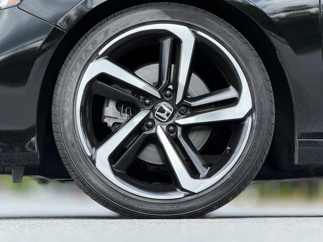 Honda Accord Sedan  2022