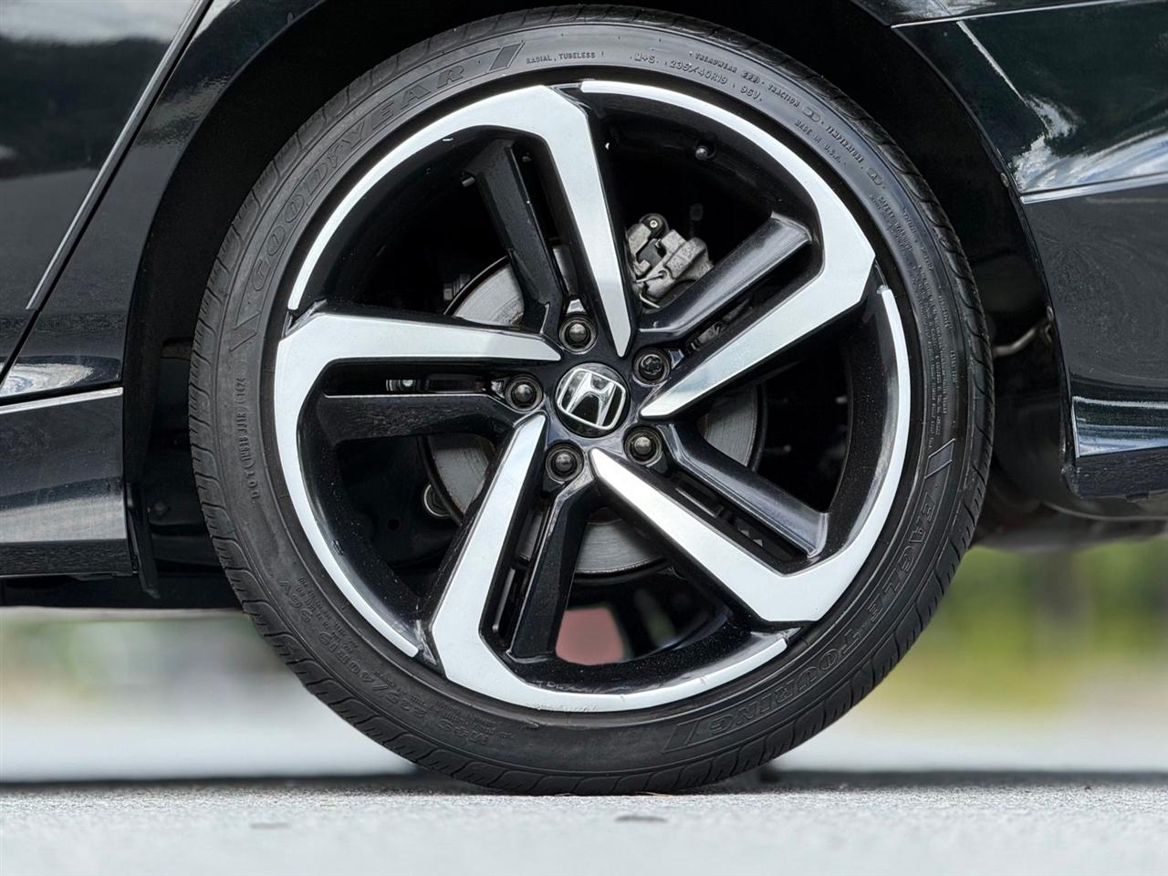 Honda Accord Sedan  2022