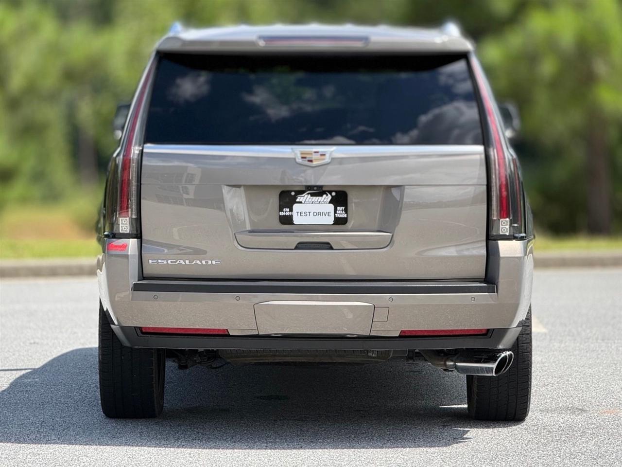 Cadillac Escalade  2017