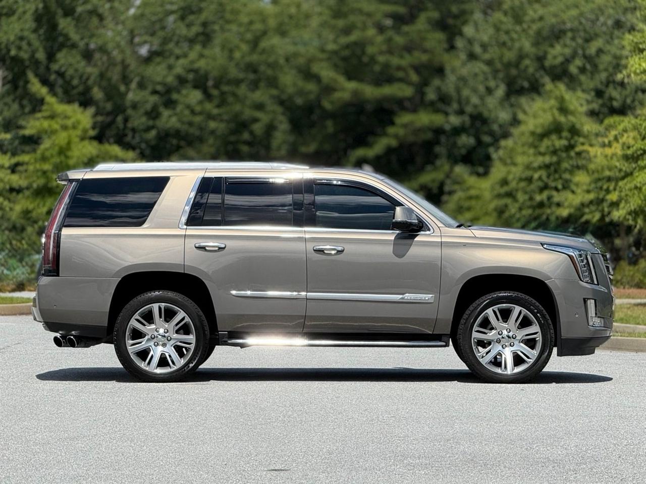 Cadillac Escalade  2017