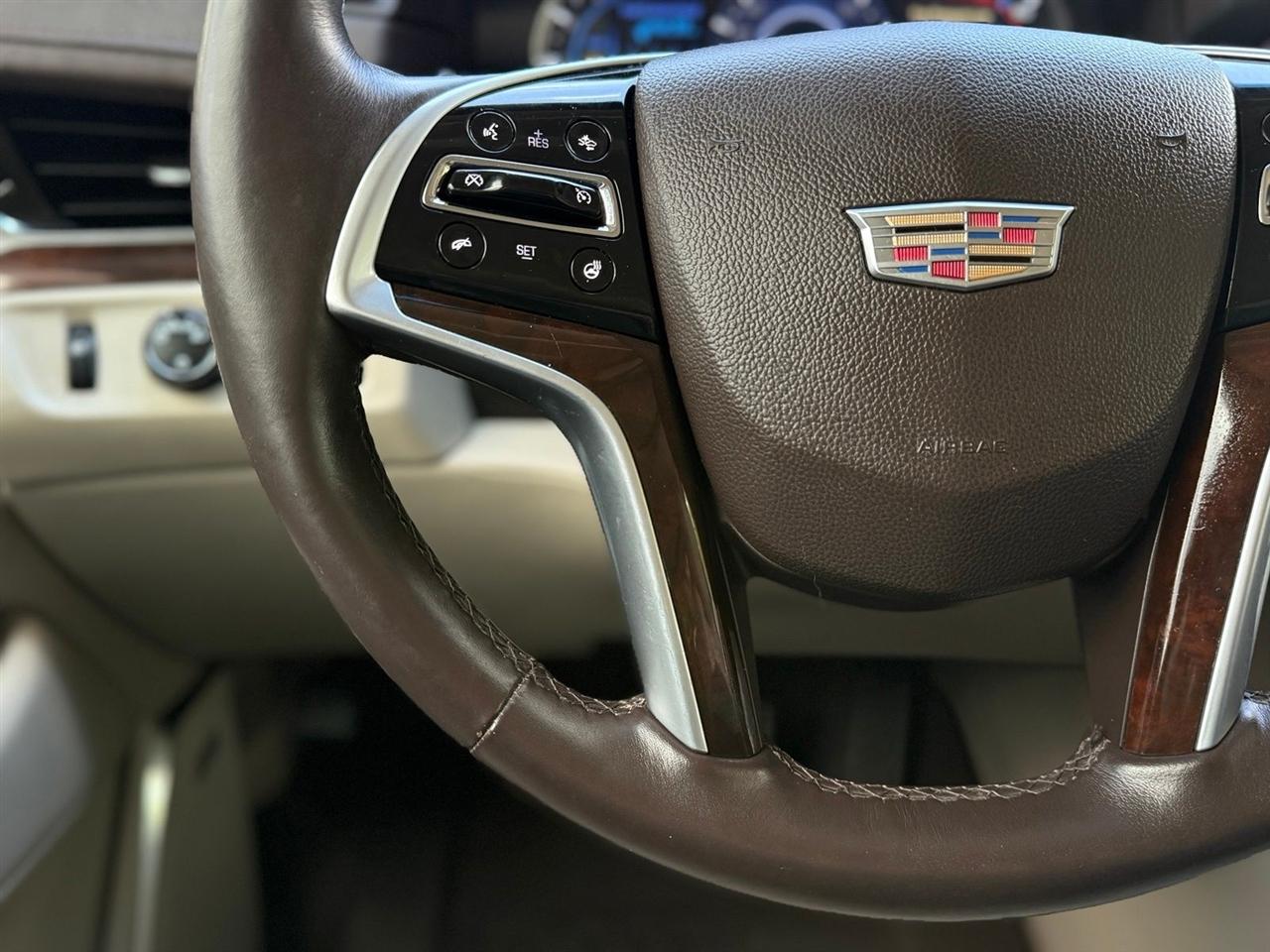 Cadillac Escalade  2017