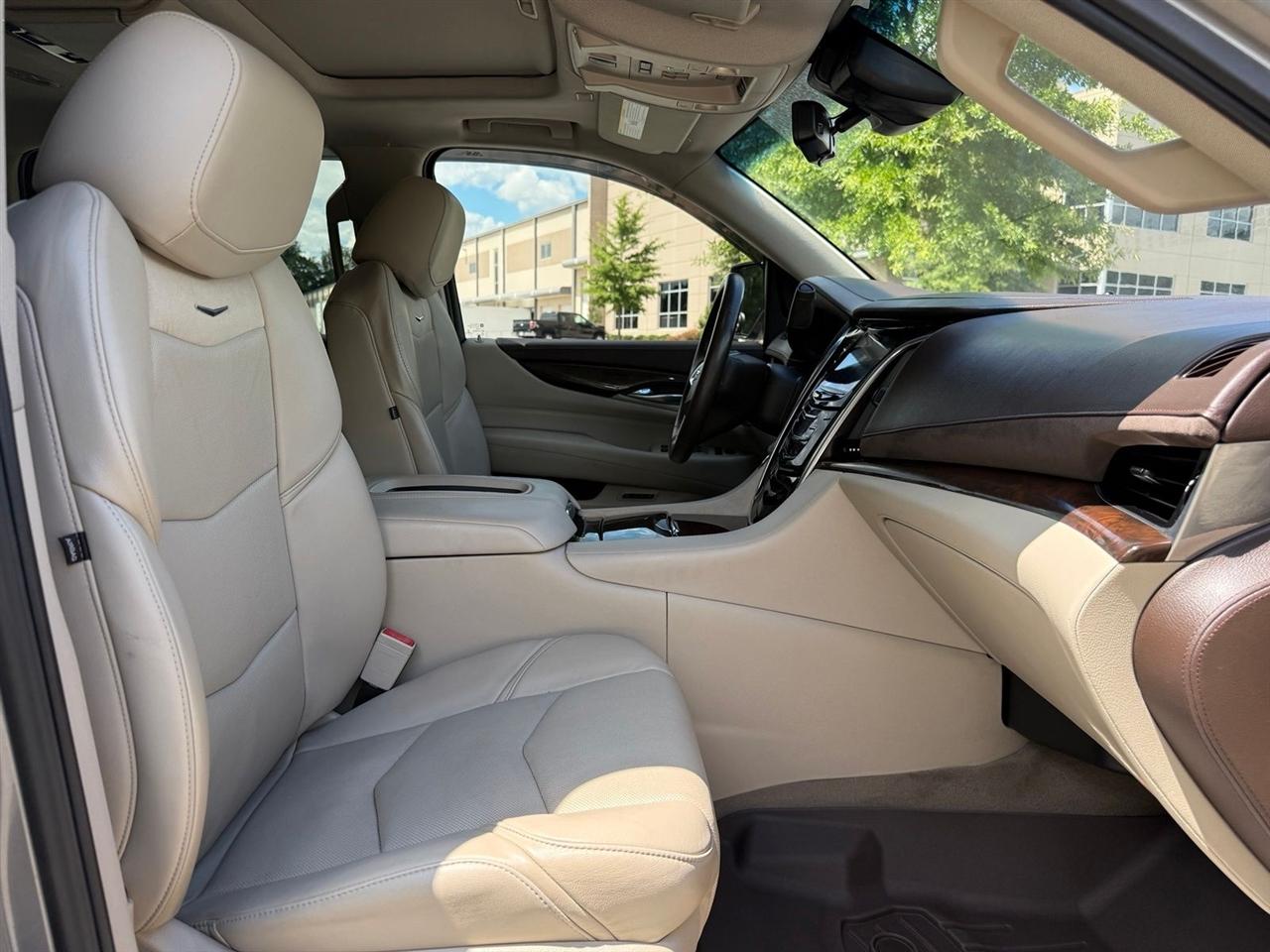 Cadillac Escalade  2017