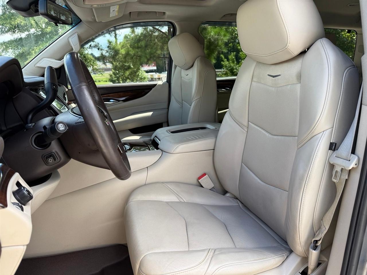 Cadillac Escalade  2017
