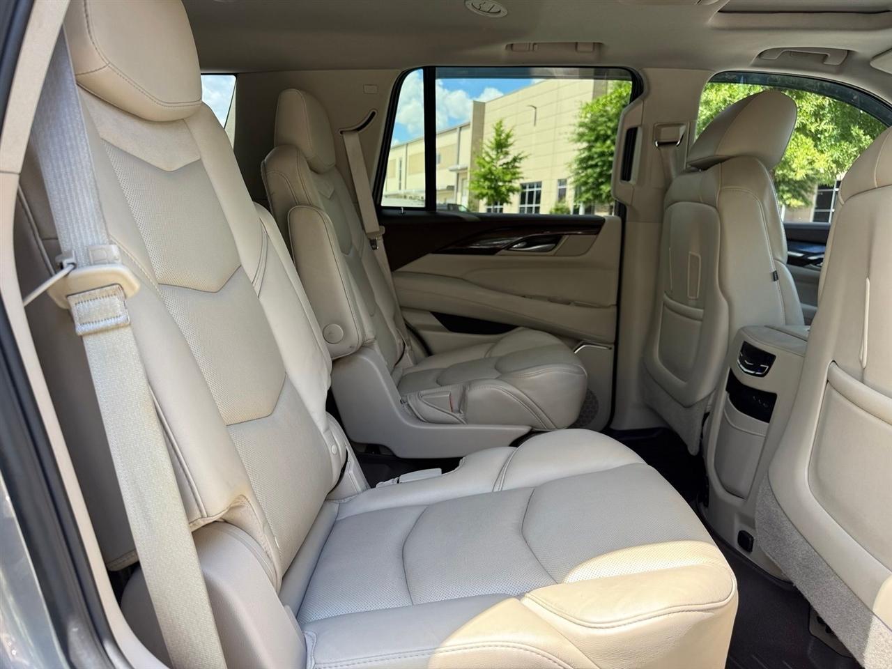Cadillac Escalade  2017