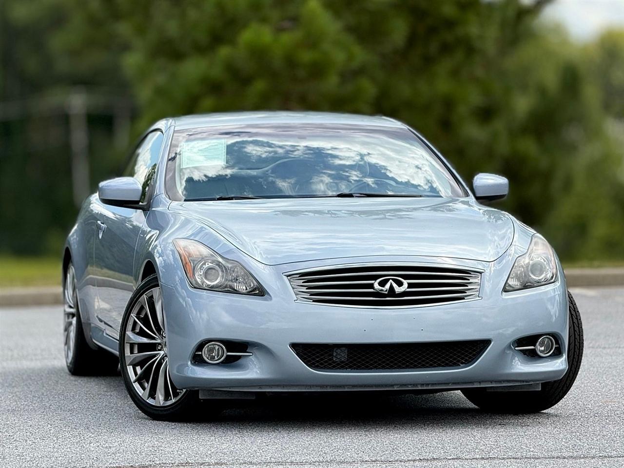 Infiniti G37 Convertible  2012