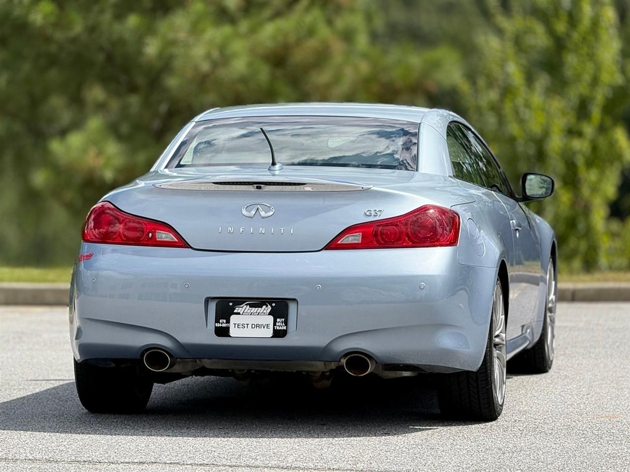 Infiniti G37 Convertible  2012