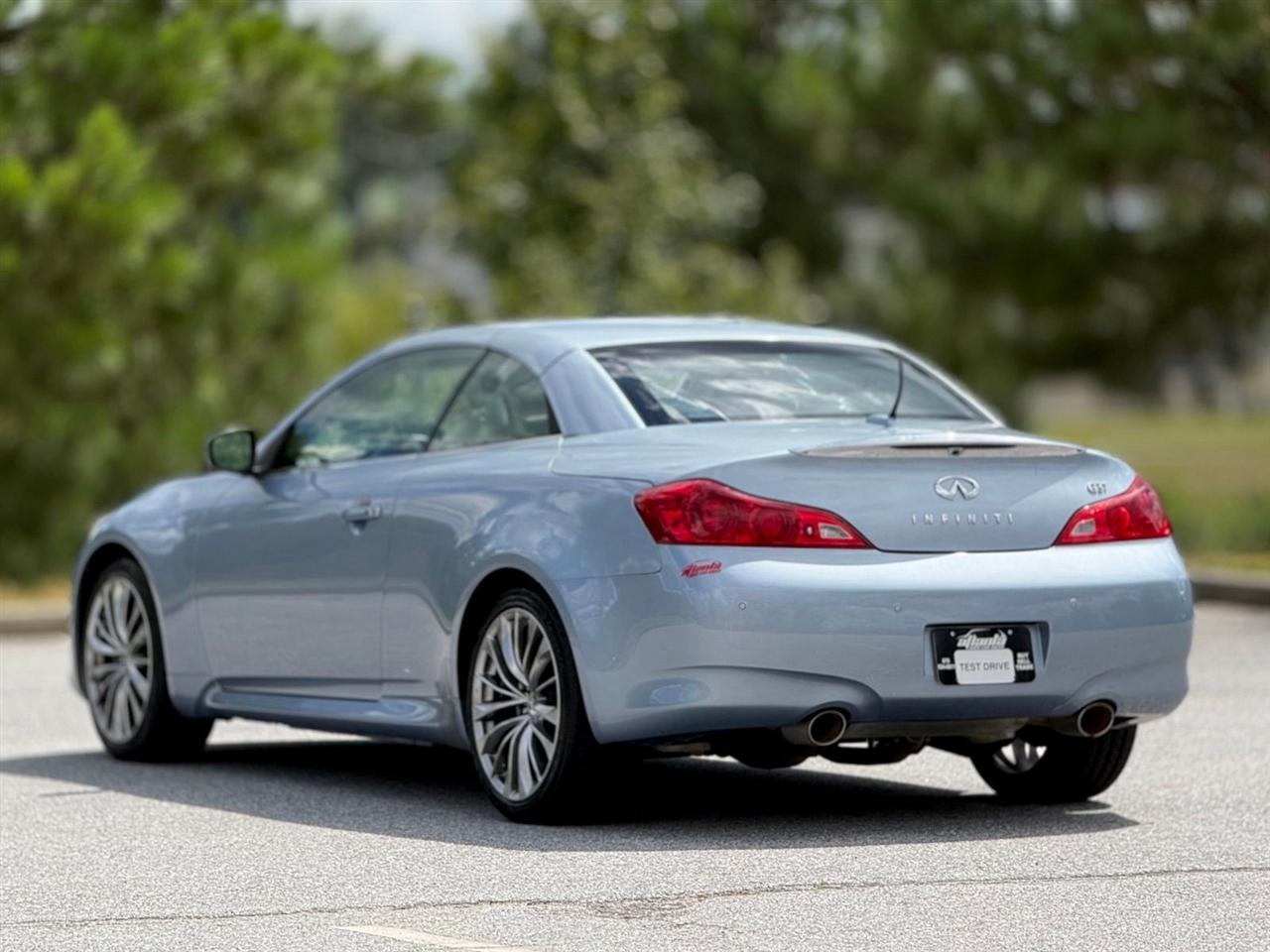 Infiniti G37 Convertible  2012