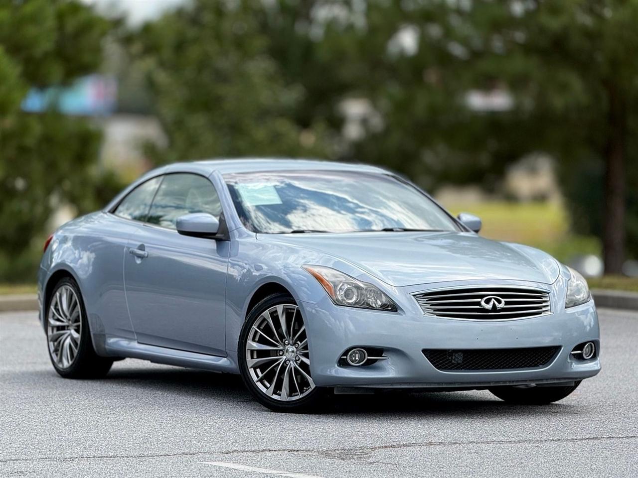 Infiniti G37 Convertible  2012