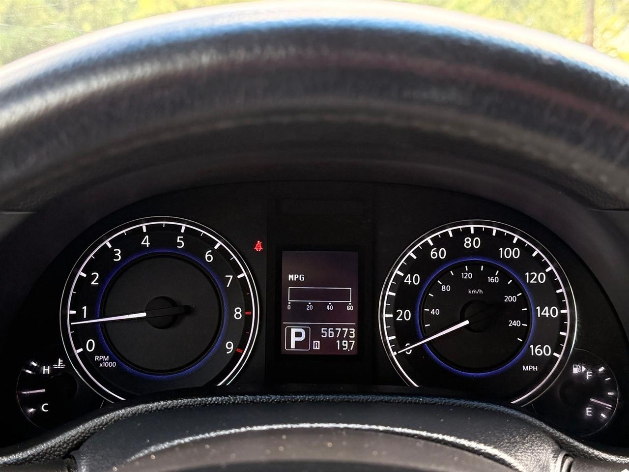 Infiniti G37 Convertible  2012